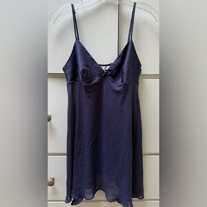 Victoria’s Secret dark/navy blue chemise with adjustable straps in size S